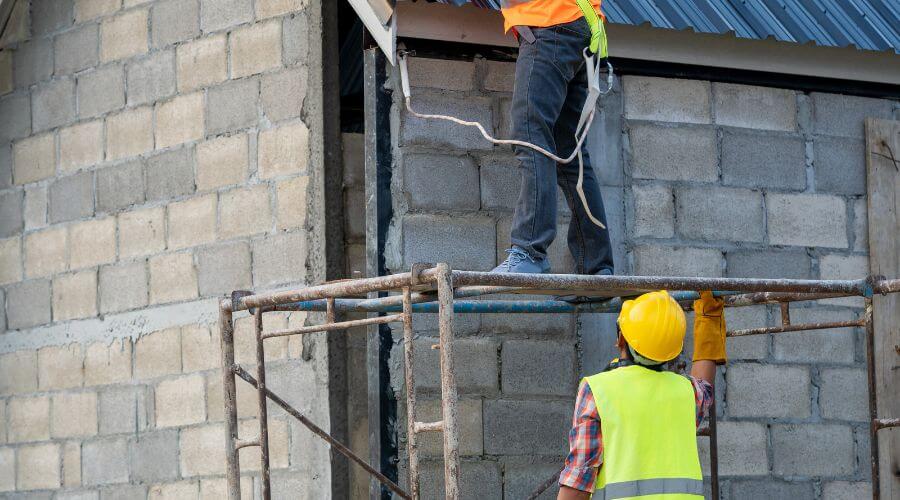 Expert new roof installation services in De Kalb, TX